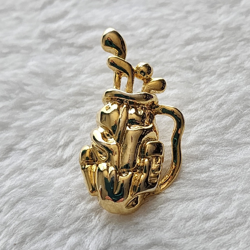 Golf Bag Pin Gold Tone Sporty Caddy Lapel Pin Accessory Golder Gift Idea Dad